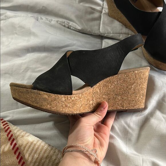 SOLD  - Picture 4 of 6